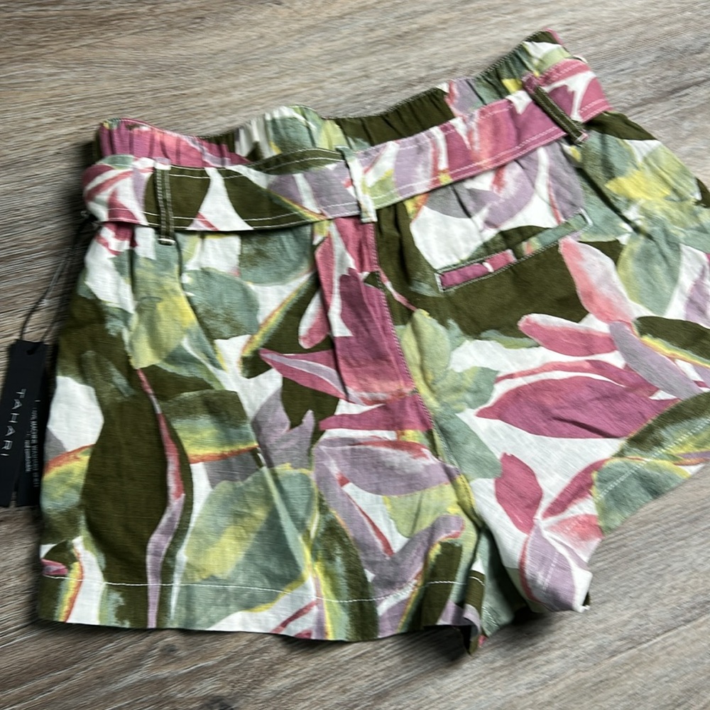 Tahari Luxe Linen Floral Print Shorts Size Medium - Picture 10 of 12